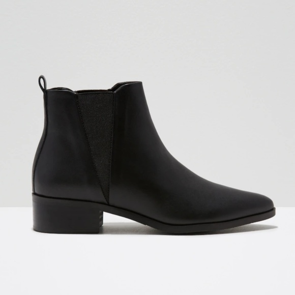 chelsea boots size 6.5